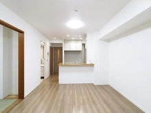 【東京都/東大和市桜が丘】サンクレイドル玉川上水 LDK：約12.8帖