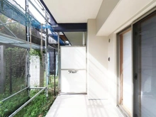 【東京都/東大和市桜が丘】サンクレイドル玉川上水 テラス：大規模修繕工事中