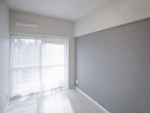 【神奈川県/横浜市神奈川区松見町】アンバサダー横浜松見町 洋室：約5.0帖