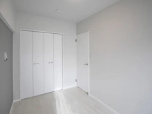 【神奈川県/横浜市神奈川区松見町】アンバサダー横浜松見町 洋室：約5.0帖