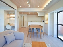 【神奈川県/横浜市南区山王町】ライオンズマンション吉野町第5 LDK：約12.0帖
※家具調度品等は販売価格に含まれません。