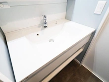 【神奈川県/横浜市保土ケ谷区岩井町】保土ケ谷南パークホームズ 洗面室：洗面化粧台