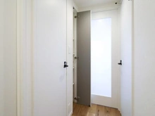 【神奈川県/横浜市保土ケ谷区岩井町】保土ケ谷南パークホームズ 廊下：収納