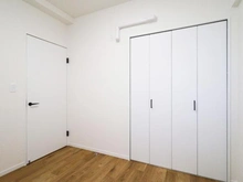 【神奈川県/横浜市保土ケ谷区岩井町】保土ケ谷南パークホームズ 洋室：約4.8帖