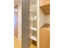 【神奈川県/横須賀市安針台】コモンヒルズ安針台海の手一番館 廊下：収納