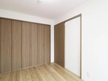 【東京都/多摩市中沢】ライオンズマンション多摩センター 洋室：約5.1帖