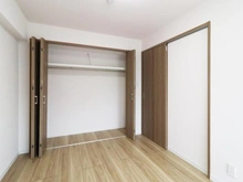 【東京都/多摩市中沢】ライオンズマンション多摩センター 洋室：約5.1帖