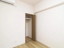 【東京都/多摩市中沢】ライオンズマンション多摩センター 洋室：約4.4帖