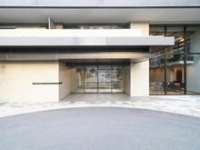 【神奈川県/平塚市宮松町】ローレルスクエア湘南平塚 エントランス