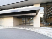 【神奈川県/平塚市宮松町】ローレルスクエア湘南平塚 エントランス