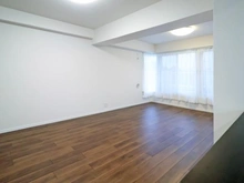 【神奈川県/横浜市南区永田北】コスモ井土ヶ谷グランヒルズ 9号棟 リビング・ダイニング