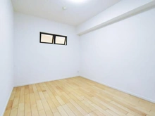 【東京都/町田市三輪緑山】藤和ライブタウン緑山壱番館 サービスルーム（納戸）：約6.0帖