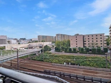 【神奈川県/川崎市麻生区上麻生】新百合ヶ丘パークハウス 眺望：LDK側バルコニーから