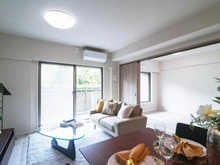 【神奈川県/川崎市麻生区上麻生】新百合ヶ丘パークハウス2番街 リビング・ダイニング