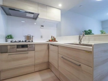 【神奈川県/川崎市麻生区上麻生】新百合ヶ丘パークハウス2番街 キッチン：L字キッチン