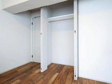 【東京都/目黒区平町】ドルフ都立大 洋室：約7.1帖