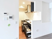 【東京都/墨田区立花】パレステージ墨田立花 キッチン：収納