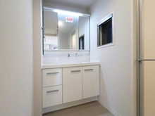 【神奈川県/横浜市栄区鍛冶ケ谷】ローレルスクエア港南台 D棟 洗面室