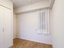 【神奈川県/横浜市栄区鍛冶ケ谷】ローレルスクエア港南台 D棟 洋室：約4.3帖