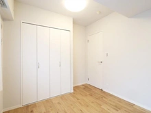 【神奈川県/横浜市栄区鍛冶ケ谷】ローレルスクエア港南台 D棟 洋室：約5.0帖