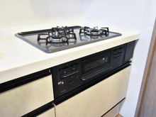 【神奈川県/横浜市保土ケ谷区法泉】東急ドエル・横浜ヒルサイドガーデン 4番館 キッチン：三口コンロ