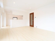 【神奈川県/川崎市多摩区寺尾台】RIS読売ランド　リズ読売ランド LDK：約16.5帖