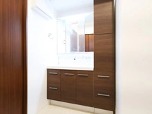 【神奈川県/川崎市多摩区寺尾台】RIS読売ランド　リズ読売ランド 洗面室