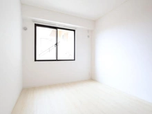 【神奈川県/川崎市多摩区寺尾台】RIS読売ランド　リズ読売ランド 洋室：約5.5帖