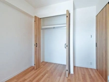 【神奈川県/川崎市多摩区東三田】シティウインズ生田 洋室：約5.4帖