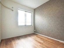 【神奈川県/川崎市麻生区栗平】小田急プラウディア栗平 洋室：約6.1帖