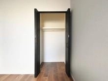 【神奈川県/川崎市麻生区栗平】小田急プラウディア栗平 洋室：約5.1帖