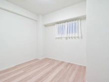 【神奈川県/横浜市緑区十日市場町】エンゼルハイム十日市場 サービスルーム（納戸）：約4.8帖