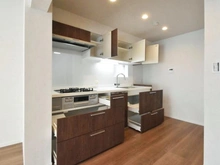 【東京都/多摩市鶴牧】グリーンメゾン鶴牧 5号棟 キッチン：収納