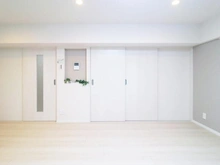 【神奈川県/川崎市麻生区下麻生】麻生台団地 22号棟 リビング・ダイニング：※家具調度品等は販売価格に含まれておりません