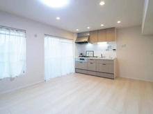 【神奈川県/川崎市麻生区下麻生】麻生台団地 22号棟 LDK：約12.0帖