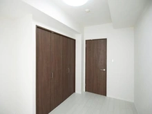 【神奈川県/川崎市麻生区高石】イトーピア百合ヶ丘ガーデンハイツ C棟 洋室：約5.2帖