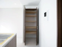 【神奈川県/川崎市麻生区高石】イトーピア百合ヶ丘ガーデンハイツ C棟 LDK：収納