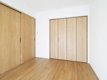 【東京都/多摩市和田】ダイアパレス聖蹟桜ヶ丘 洋室：約6.0帖