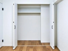 【神奈川県/川崎市多摩区中野島】新多摩川ハイム 1号棟 洋室：約6.3帖