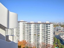 【神奈川県/川崎市多摩区中野島】新多摩川ハイム 1号棟 眺望：LDK側バルコニーから