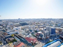 【神奈川県/川崎市多摩区中野島】新多摩川ハイム 1号棟 眺望：洋室側バルコニーから