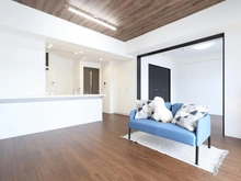 【東京都/八王子市松木】アンビシャス京王堀之内 LDK：約13.9帖