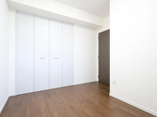 【東京都/八王子市松木】アンビシャス京王堀之内 洋室：約5.6帖