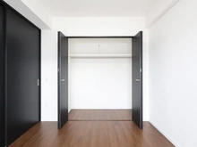 【東京都/八王子市松木】アンビシャス京王堀之内 洋室：約6.3帖