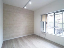 【神奈川県/川崎市麻生区高石】第2百合ヶ丘ハイツ 2号棟 洋室：約6.0帖