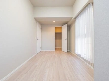 【神奈川県/川崎市多摩区東三田】レイディアントシティ向ケ丘遊園 イタリア街区 洋室