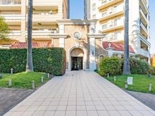 【神奈川県/川崎市多摩区東三田】レイディアントシティ向ケ丘遊園 イタリア街区 敷地内