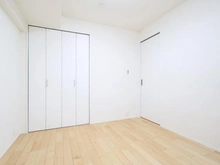 【東京都/多摩市豊ヶ丘】ジョイフル多摩センター第2 洋室：約5.3帖