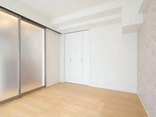 【東京都/多摩市豊ヶ丘】ジョイフル多摩センター第2 洋室：約5.3帖