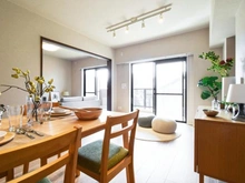 【神奈川県/川崎市多摩区登戸】ダイアパレスタピオ向ケ丘遊園 リビング・ダイニング